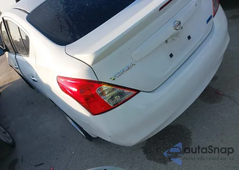 2014 Nissan Versa 1.6 Sv z USA, uszkodzony, nr VIN 3N1CN7AP5EL827539